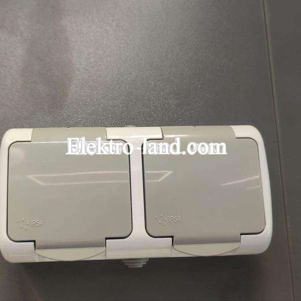 Розетка двойная с заземлением и защитной крышкой  IP54 SVT Electric серая